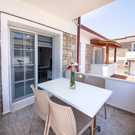 Peaceful Stone House Close To Beach With Backyard In Datca شقة داتْشا