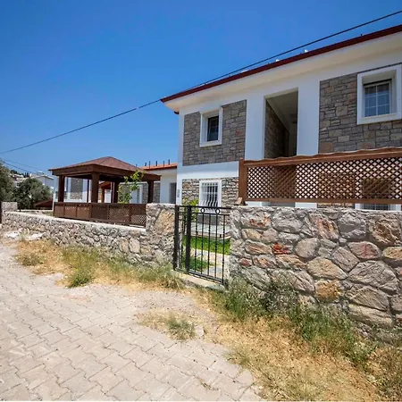 Peaceful Stone House Close To Beach With Backyard In Datca شقة
